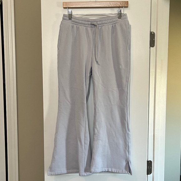 Victoria’s Secret Pink IVY Fleece Split-Hem Flare Sweatpants- Hydrangea Blue SP - Picture 4 of 10